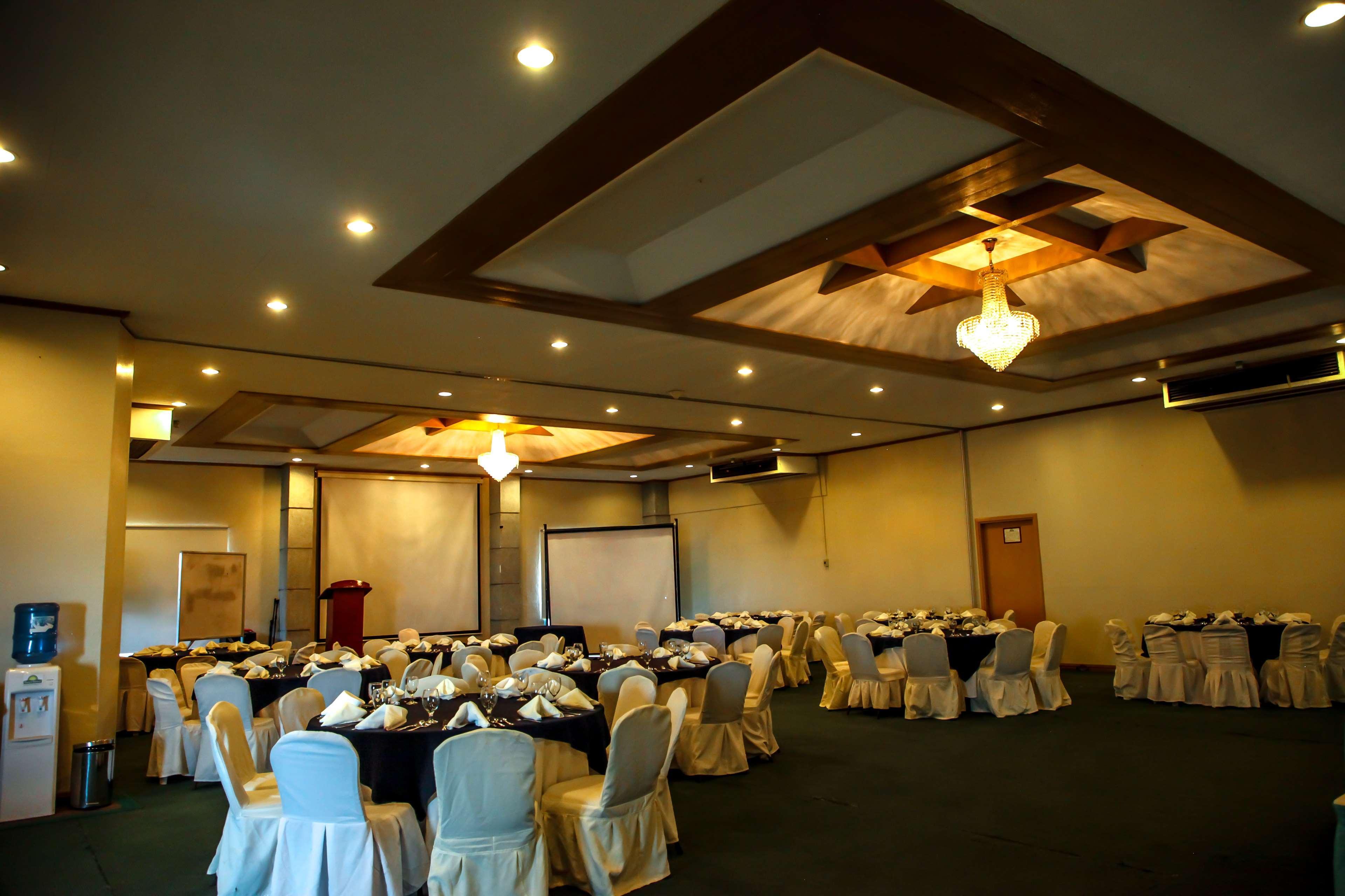 Days Hotel Tagaytay Tagaytay City Eksteriør billede