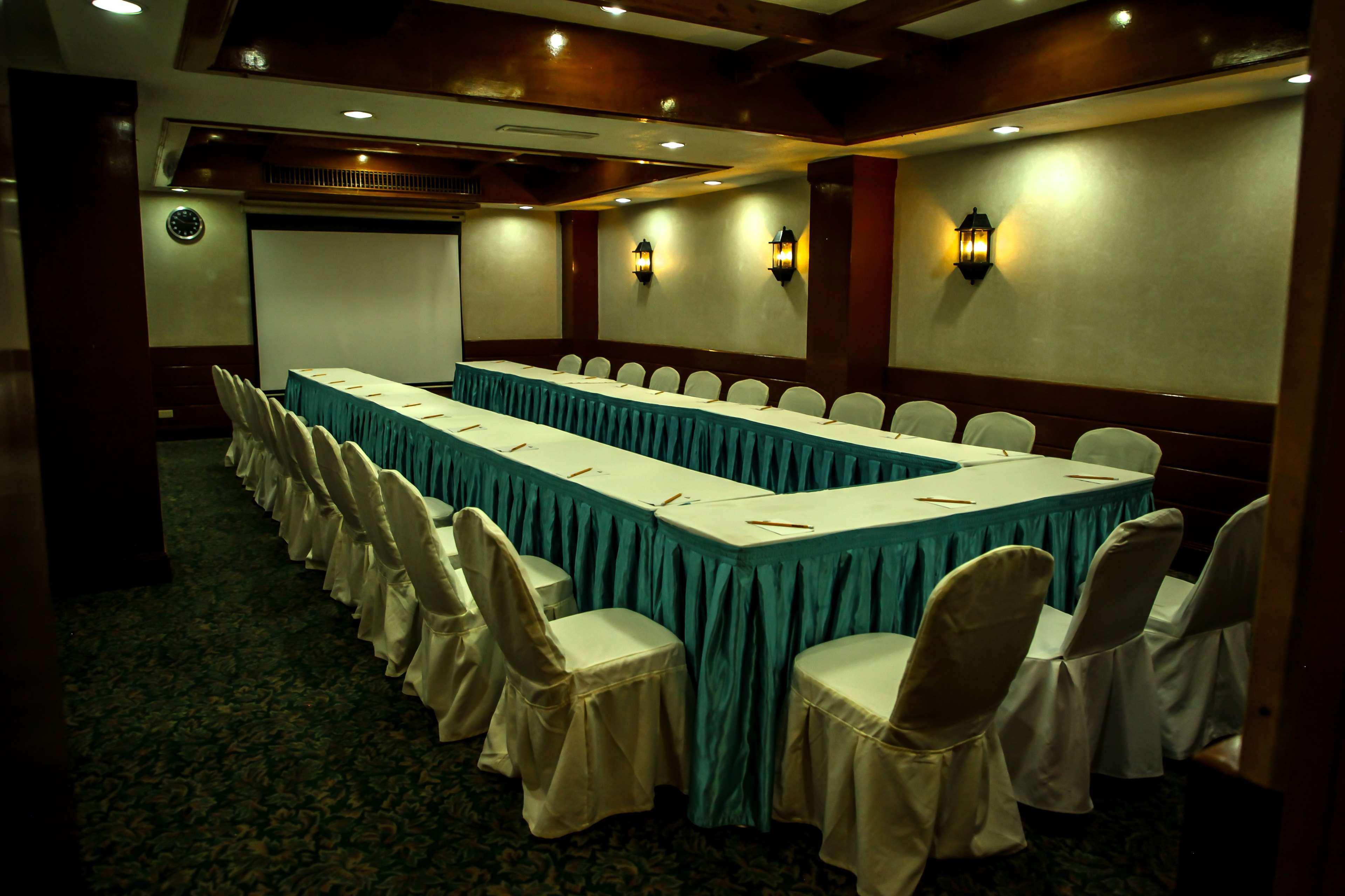 Days Hotel Tagaytay Tagaytay City Eksteriør billede