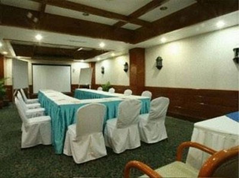 Days Hotel Tagaytay Tagaytay City Eksteriør billede