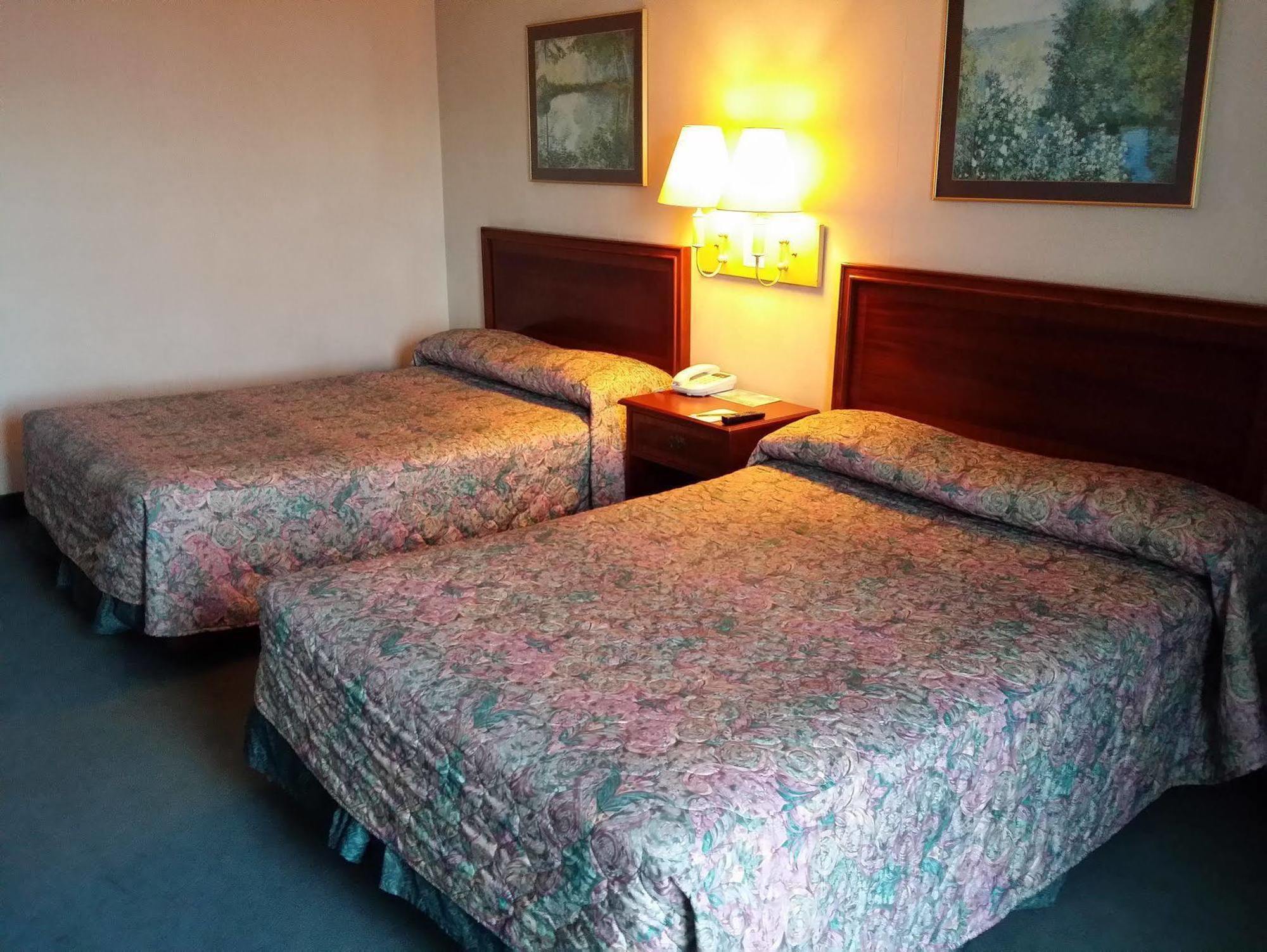 Days Hotel Tagaytay Tagaytay City Eksteriør billede